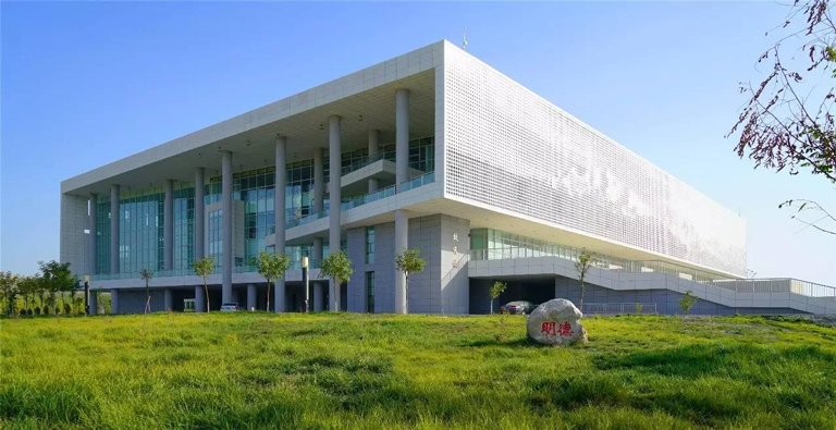 （2）阿克蘇職業技(jì )術學(xué)院2.png